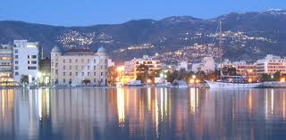 Volos by night